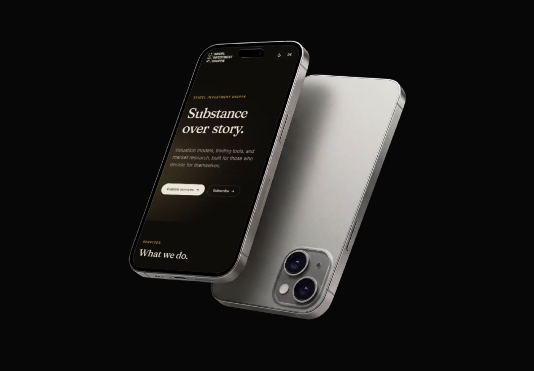 Seidel Investment Gruppe website on two iPhones, front and back